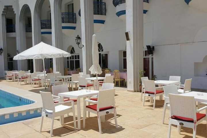 Terrace/Patio 15 of 17