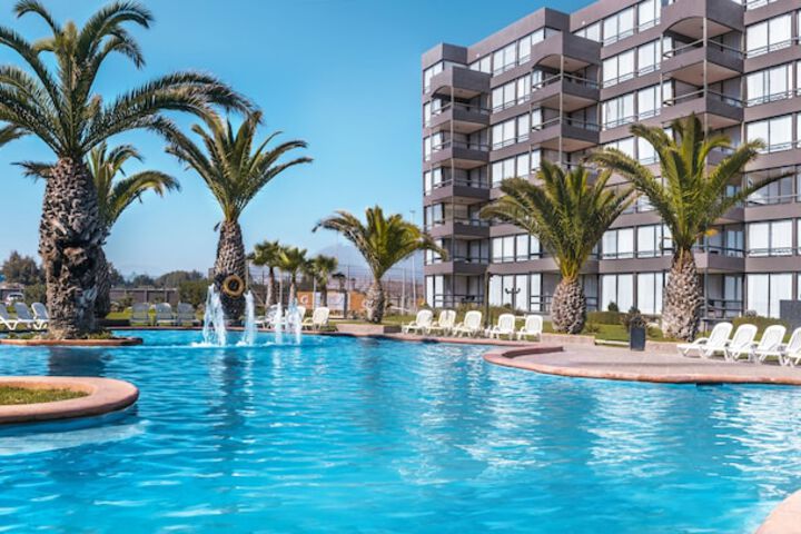 Pools & Facilities
