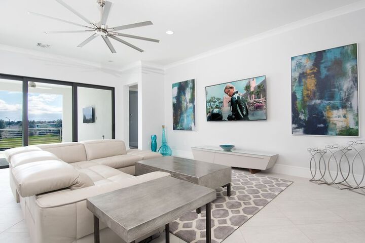 Hotel Interior 5 of 73