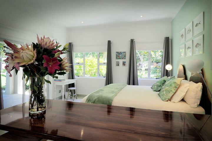 Room 4 of 97