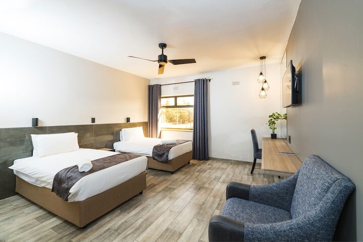 Room 7 of 26