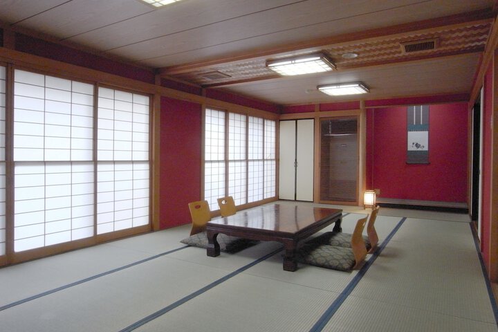 Room 7 of 31