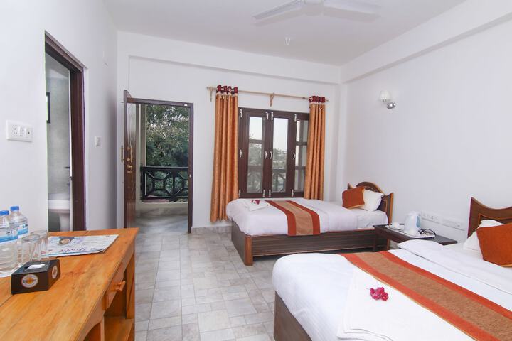 Room 3 of 30