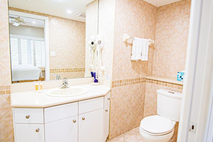 Clean Restrooms