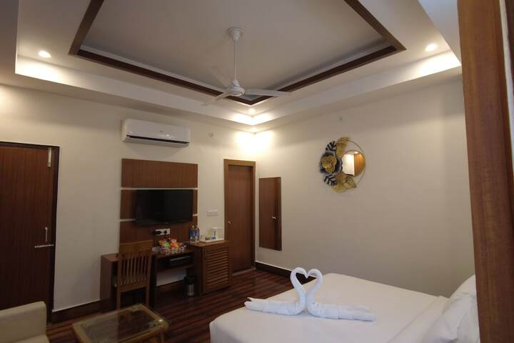 Room 5 of 65