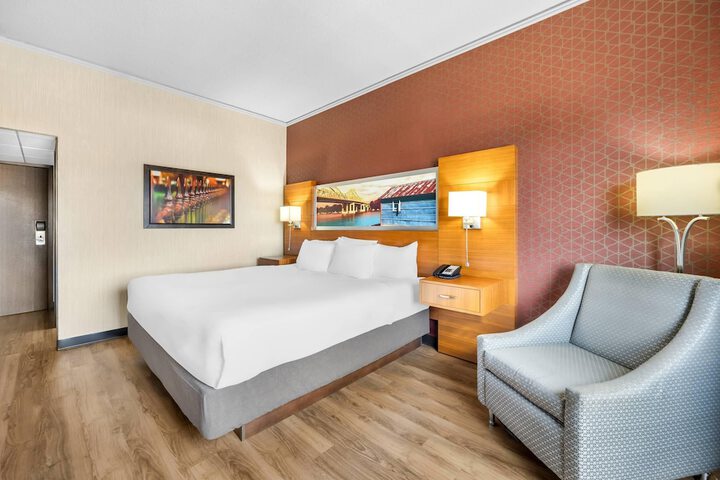 Room 47 of 123