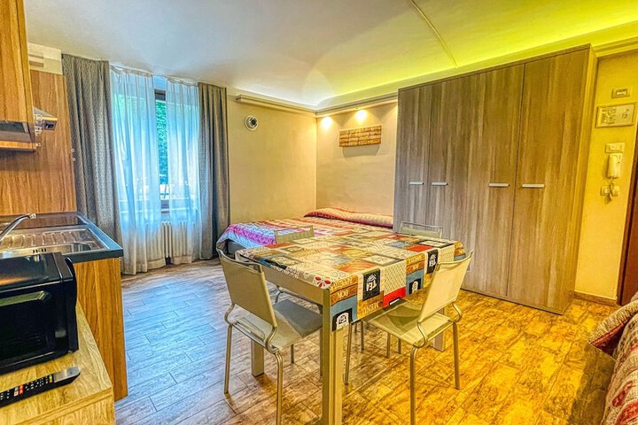 Room 50 of 132