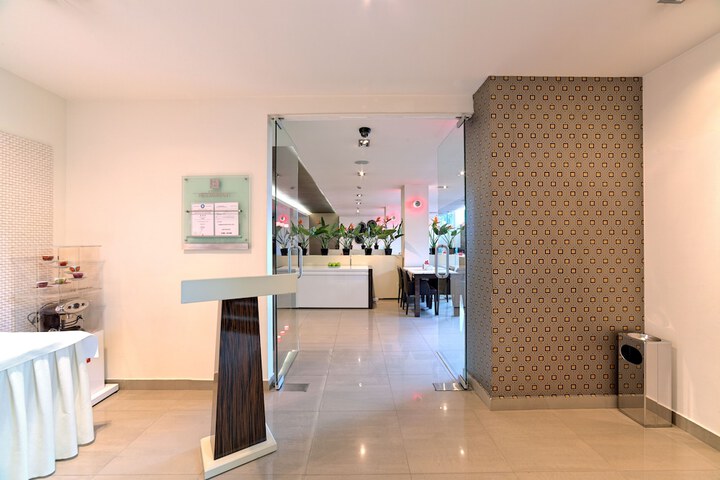 Dining Photos