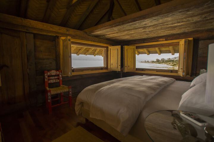 Room 3 of 85