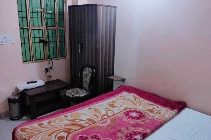 Room 31 of 50
