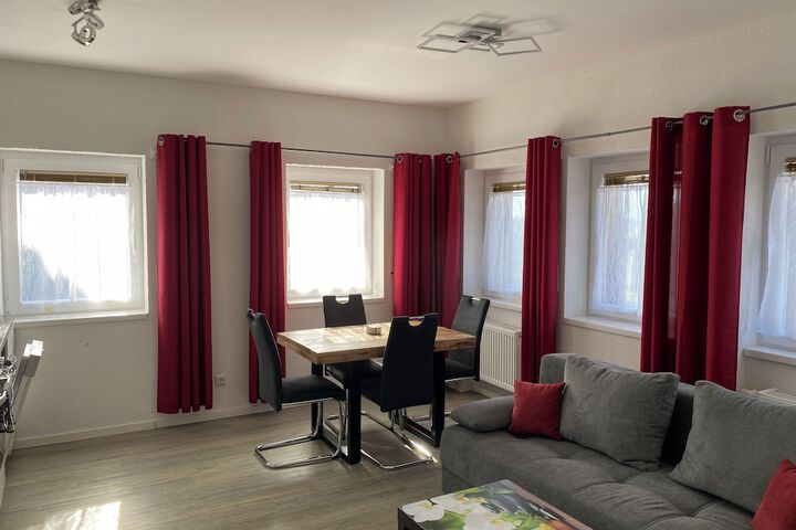 Room 16 of 44
