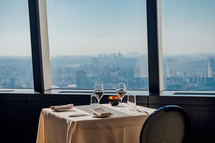 Dining 90 of 124