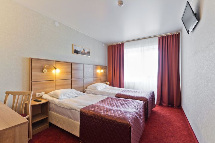 Room 9 of 40