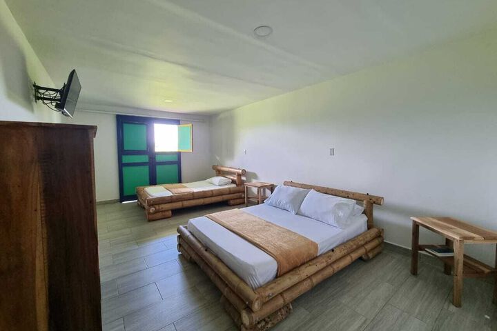 Room 8 of 8