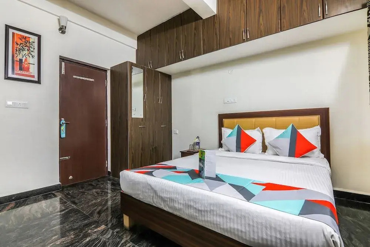 Room 8 of 23