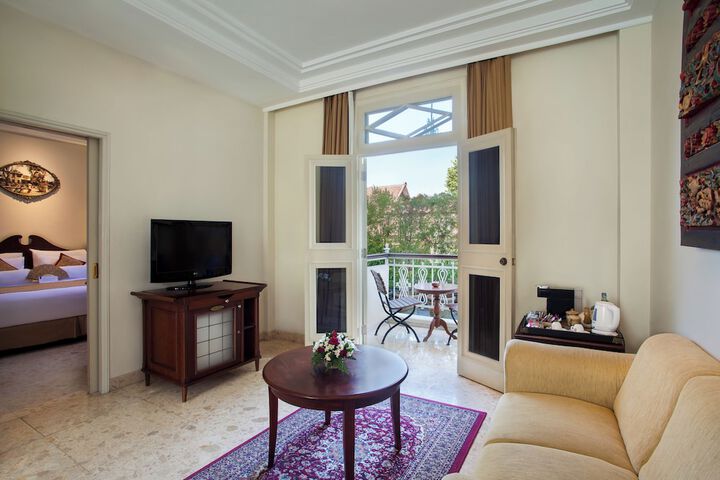Room 10 of 92
