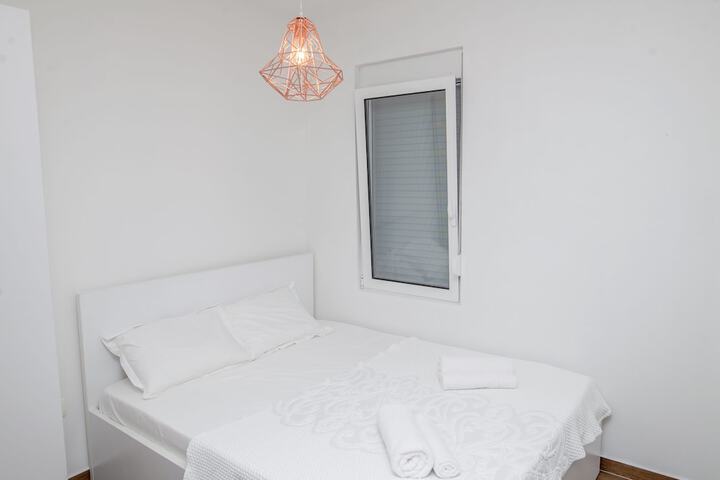 Room 3 of 57