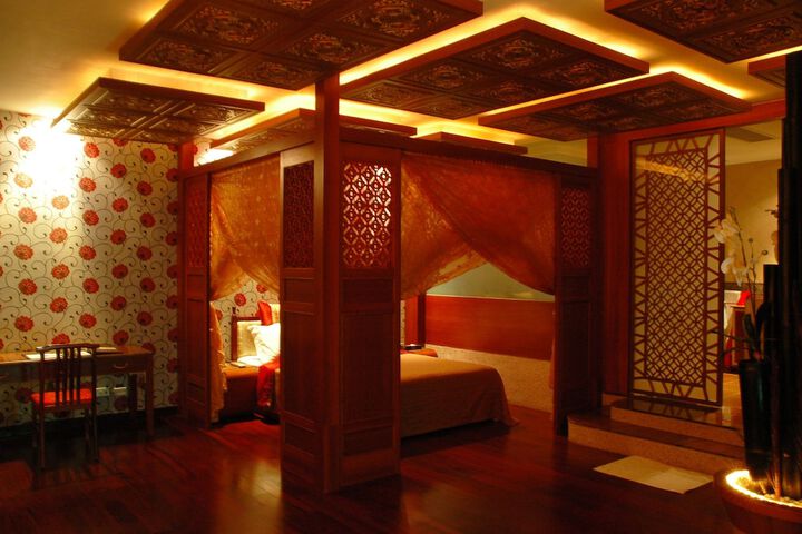 Room 4 of 62
