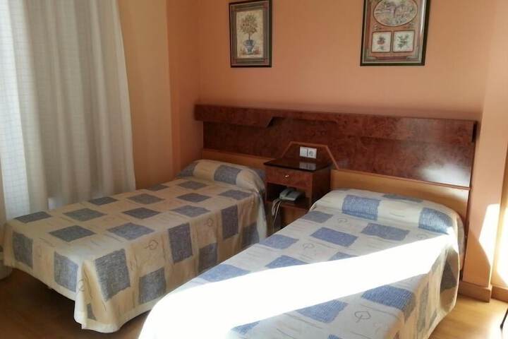 Room 14 of 66