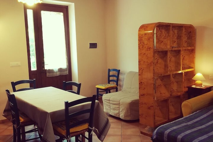Room 77 of 100