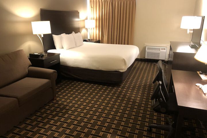 Room 8 of 42