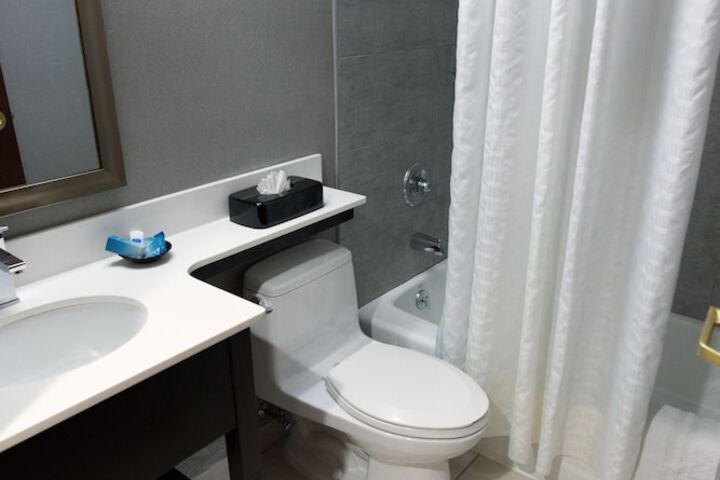 Room 15 of 23