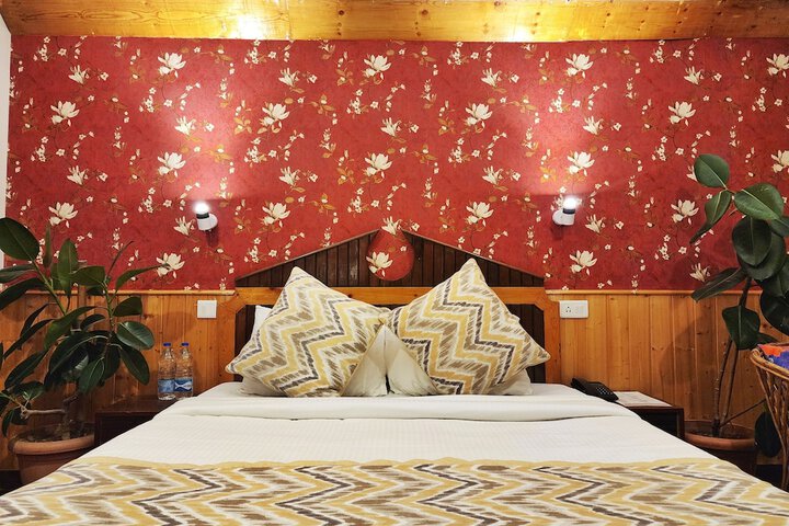Room 25 of 81
