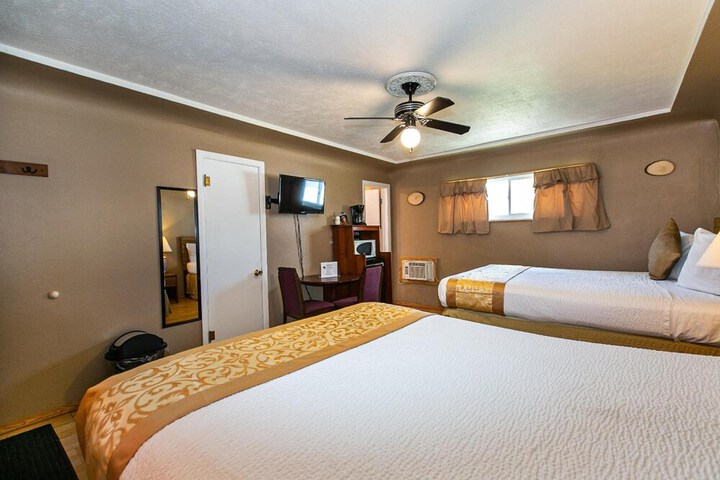 Room 11 of 21