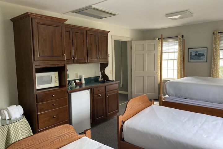 1 Queen Bed (62 of 80)