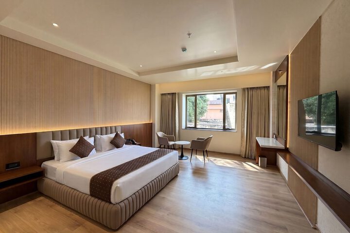 Room 10 of 50