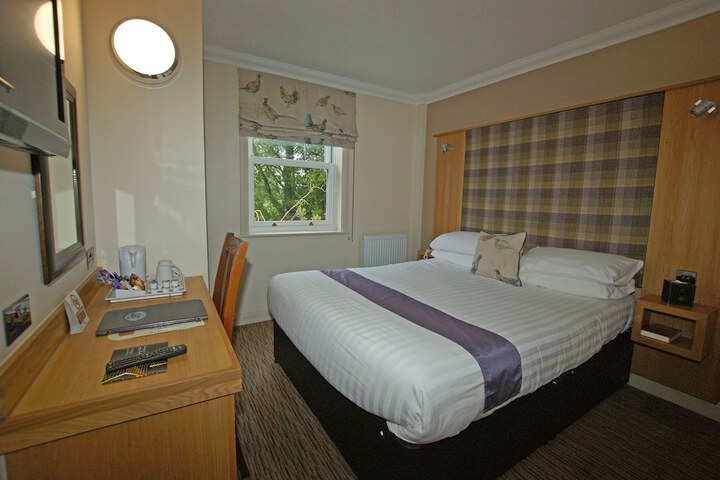 Room 7 of 83