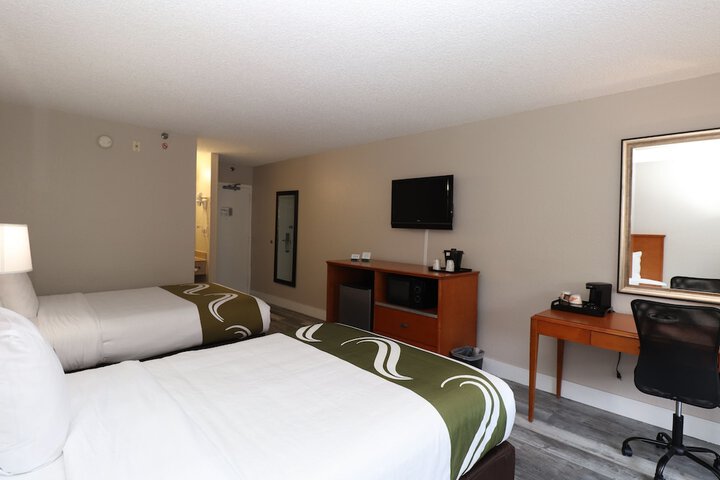 2 Double Beds (2 of 12)