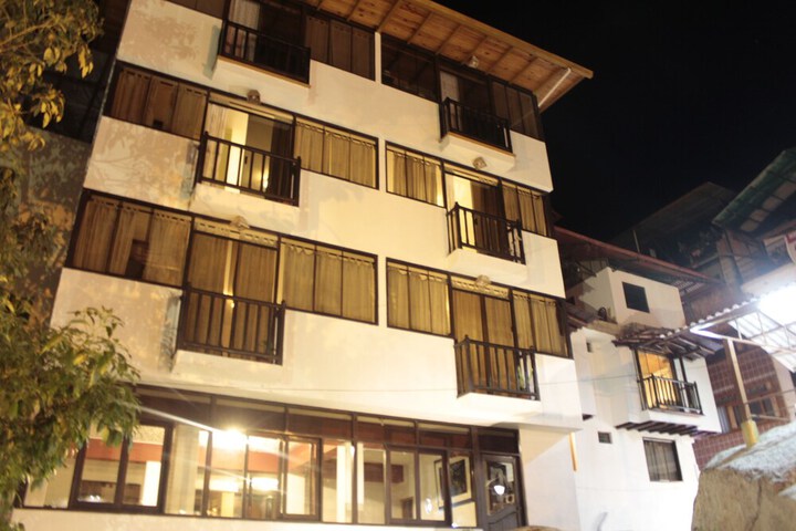 Hotel 4 of 36