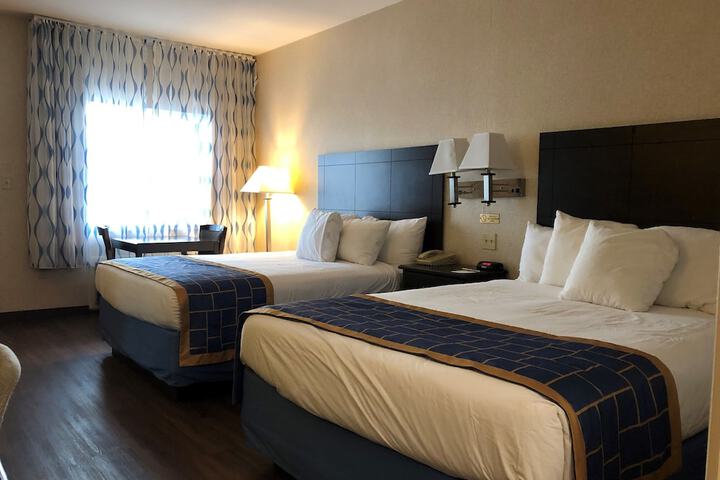 Room 4 of 20