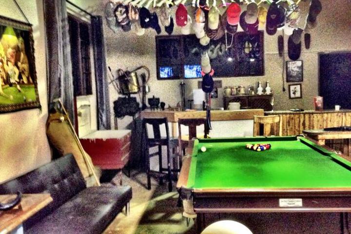 Lounge 56 of 63