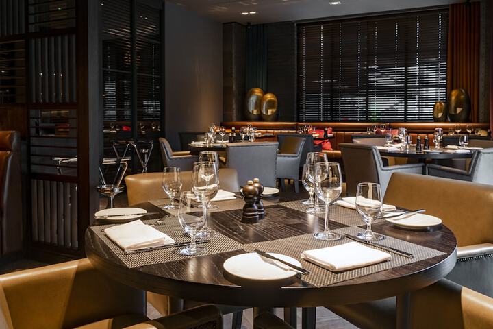 Dining 52 of 65