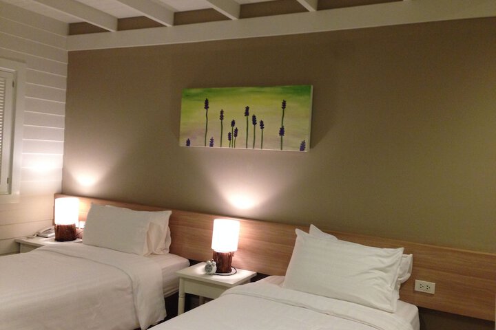 Room 13 of 48