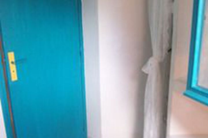 Room 7 of 19