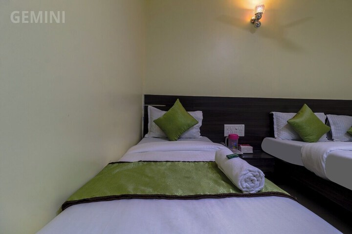 Room 9 of 24
