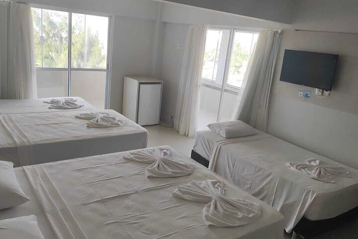 Room 28 of 72