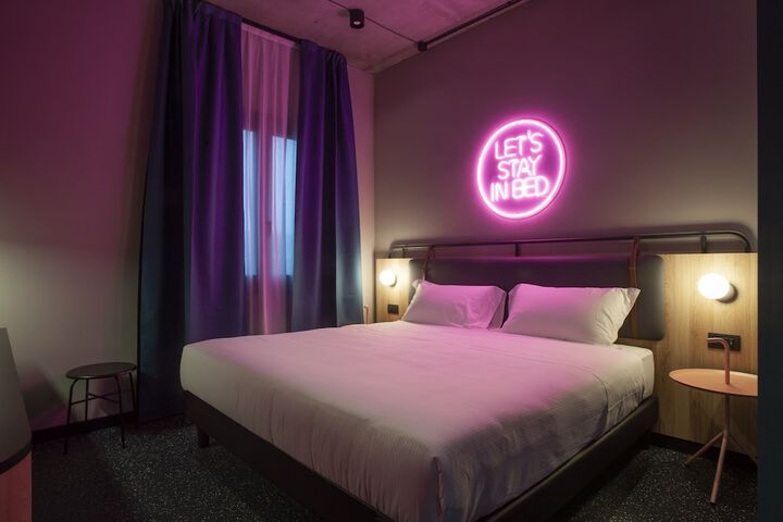Room 13 of 47