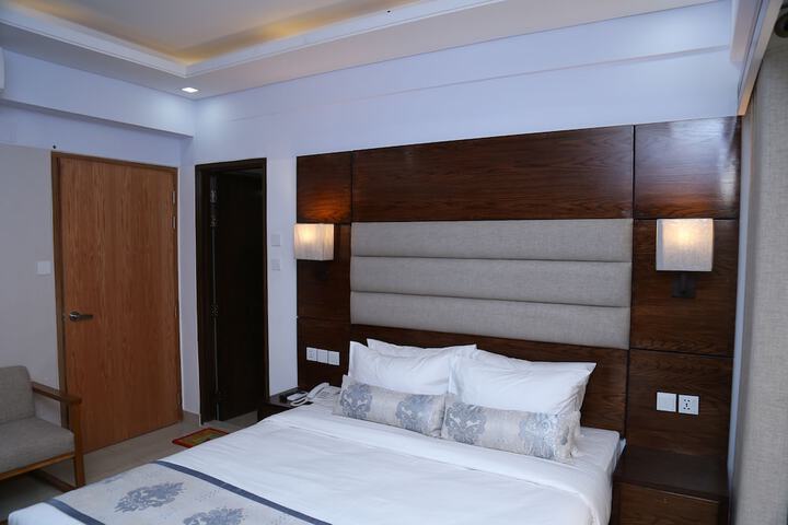 Room 9 of 64