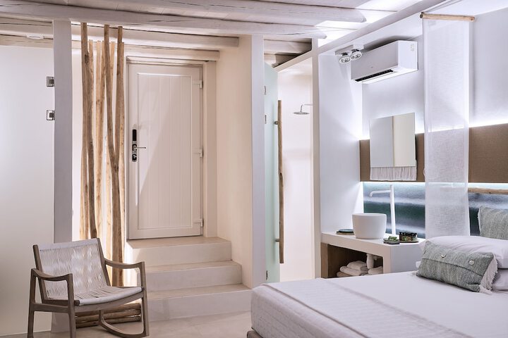 Room 8 of 254