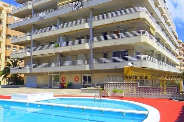 Pools & Facilities
