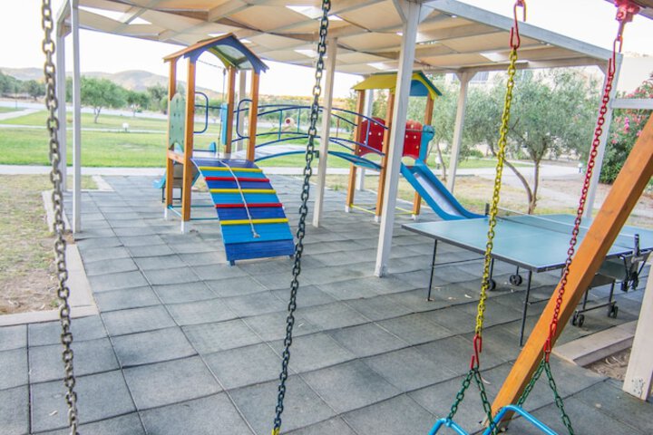 Childrens Activities 63 of 100