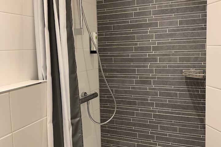 Room 109 of 132