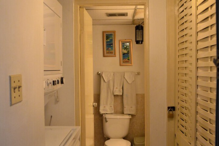 Room 11 of 14