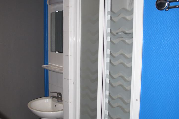 Room 26 of 49
