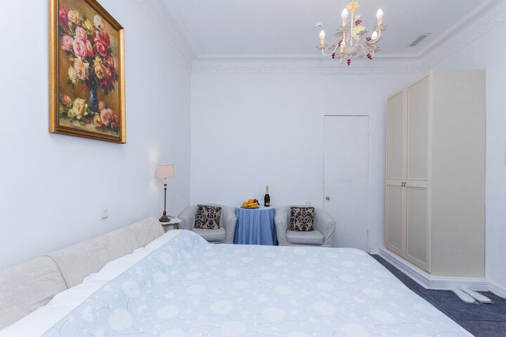 Room 28 of 62