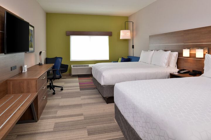 Room 13 of 87